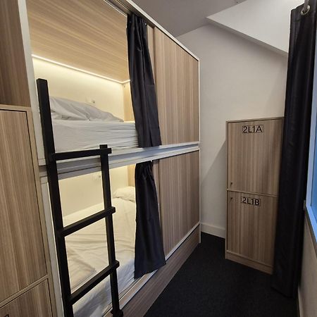 Hostel Siesta & Go มาดริด ภายนอก รูปภาพ